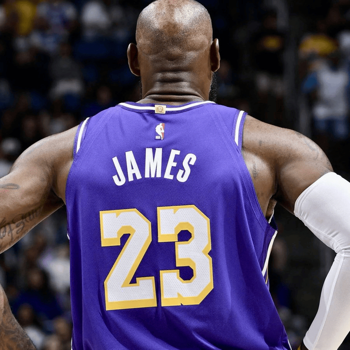 勒布朗·詹姆斯超越帕里什登顶历史出场次数榜首