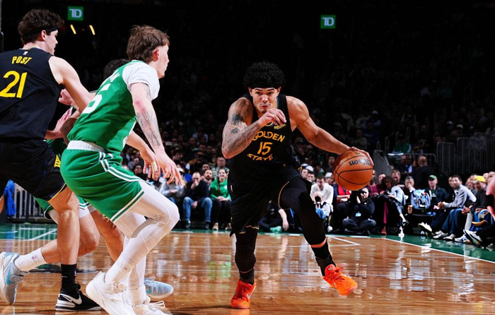 波尔津吉斯旧主首秀低迷 勇士客场惨败绿军