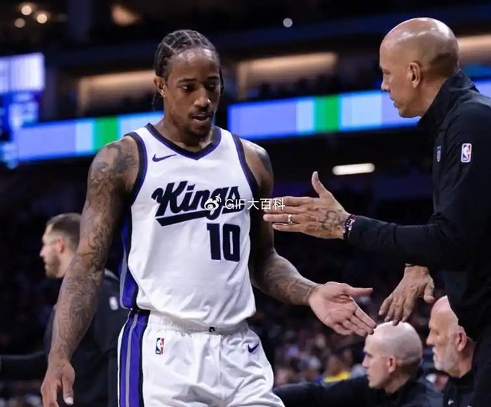 德罗赞关键三分助国王逆转猛龙，生涯得分升至