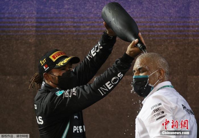 转投法拉利后，汉密尔顿距离成为“八冠王”还