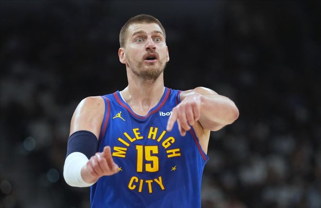 凯尔特人爆冷击败魔术 掘金替补逆袭勇士惨败收